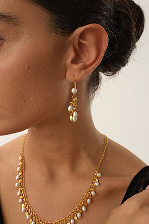 Sallantılı İnci Küpe