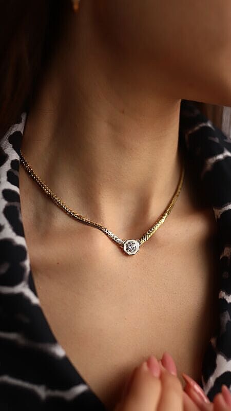 Beyaz Şikel Kolye - 1